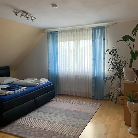 Апартаменты Schoene In Der Fraenkischen Schweiz Heiligenstadt in Oberfranken